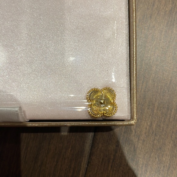 Earrings - Picture 2 of 2